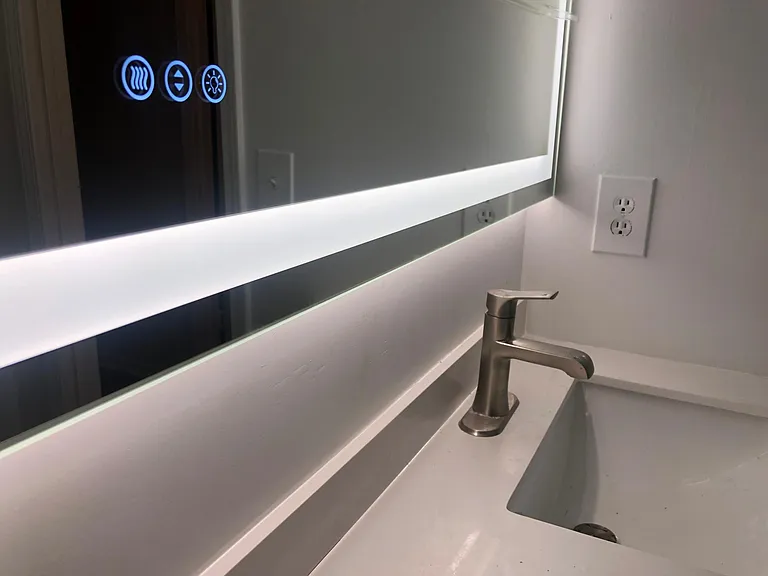 New adjustable backlit LED anti-fog mirror