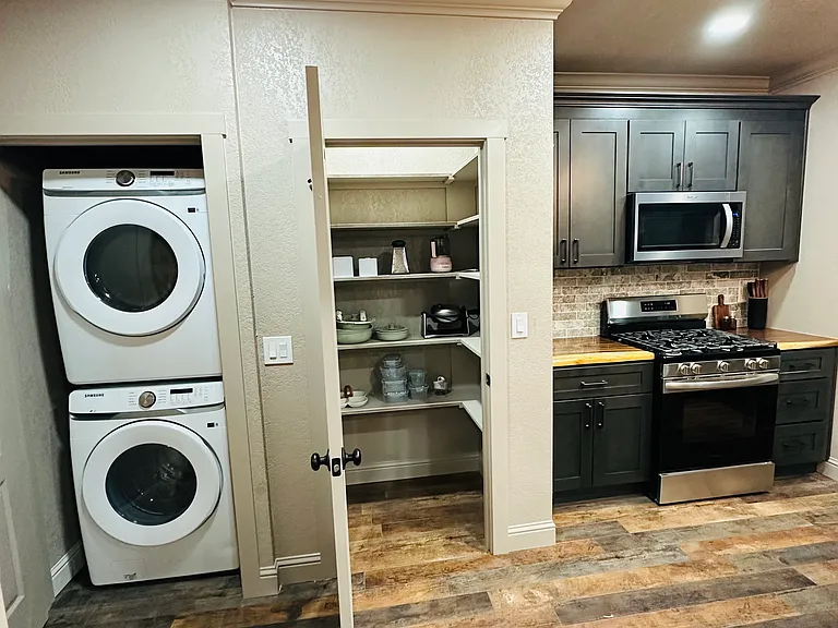 731 Kermit Ct — Photo 14