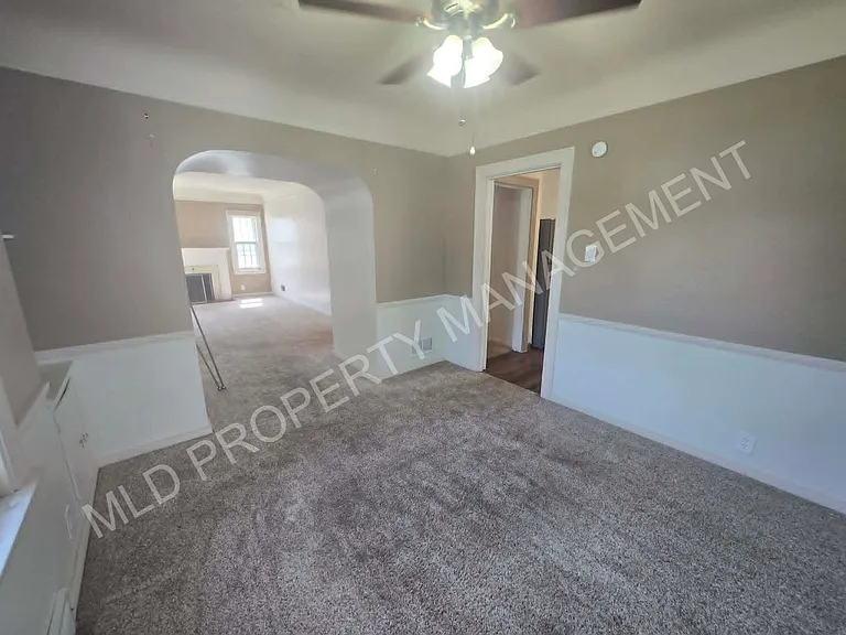 2821 Congress Ave — Photo 5