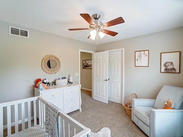 3234 Walkerview Dr — Photo 34