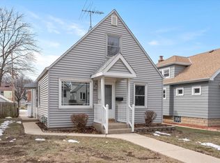3937 S 1st Pl, Milwaukee, WI 53207