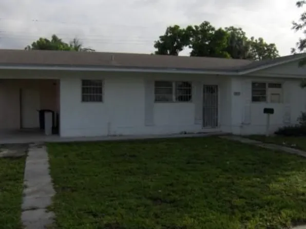 3815 NW 183rd St, Miami Gardens, FL 33055