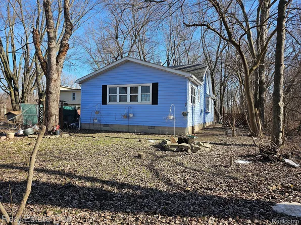 6885 Merriman Rd, Romulus, MI 48174