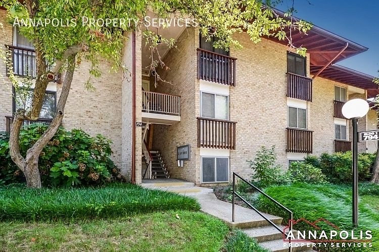 1st image of 794 Fairview Ave APT D