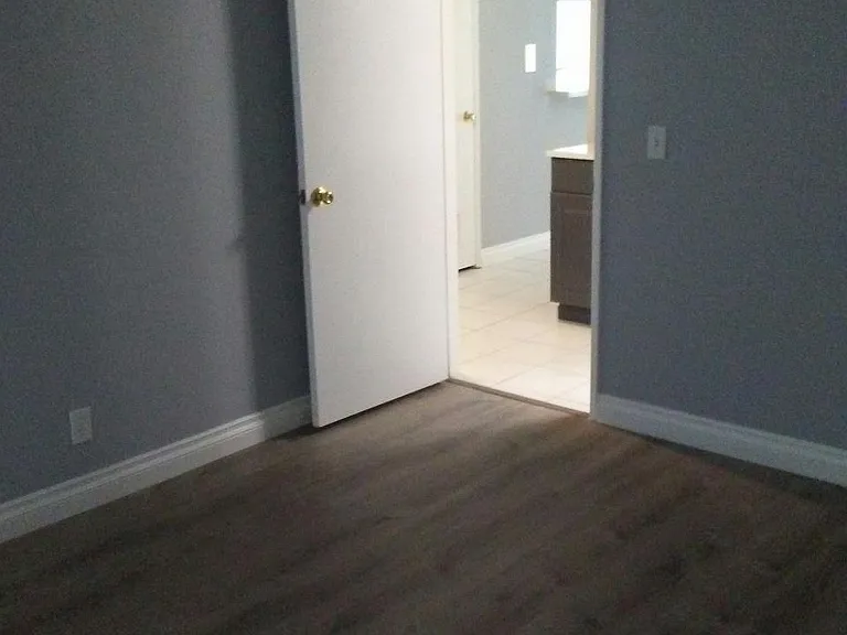 218 W Vermont Ave #12 — Photo 13