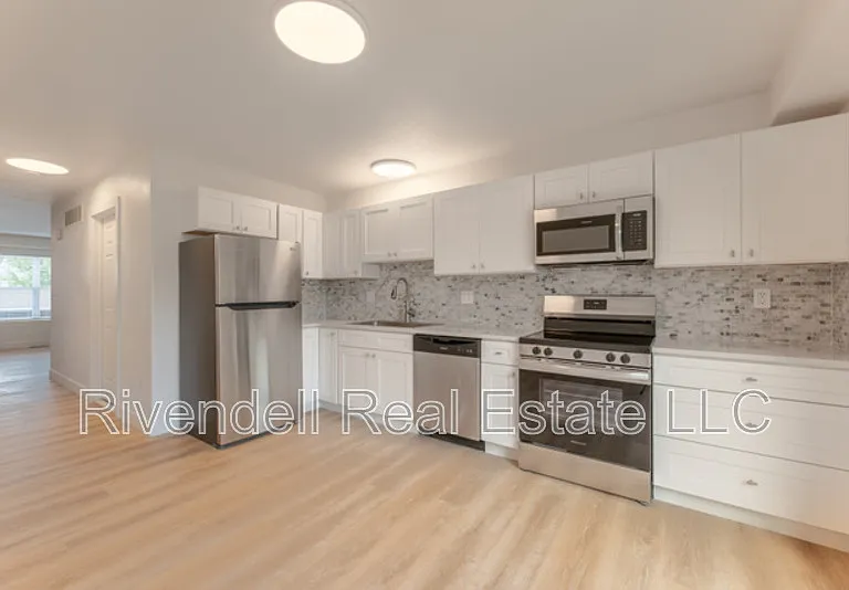 1996 Oakcrest Cir — Photo 3