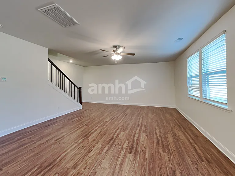 128 Keyser Dr — Photo 7