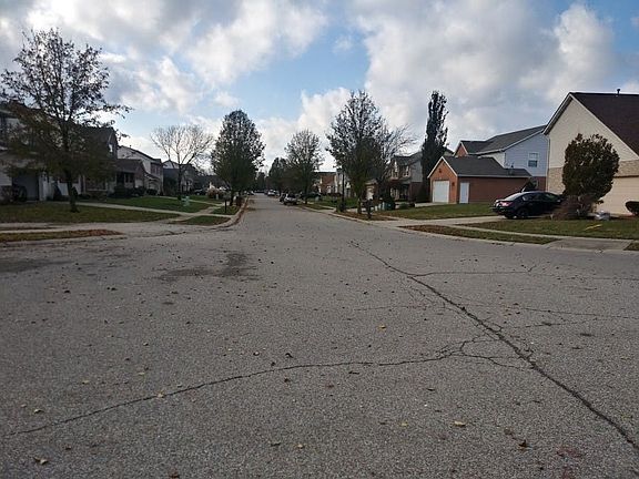 5th image of 5460 Lakeside Dr