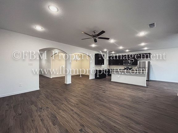 4th image of 655 Excelsior Dr