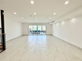 3826 NE 171st St, North Miami Beach, FL 33160