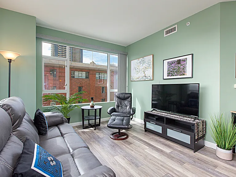 530 K St #503 — Photo 45