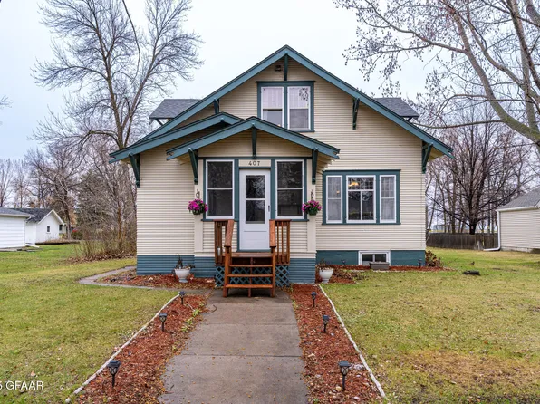 407 Durham Ave, Hatton, ND 58240