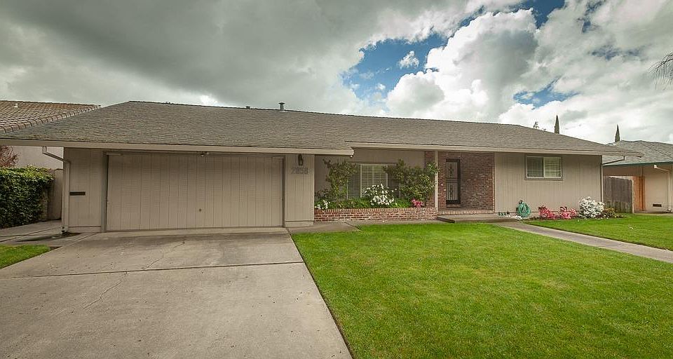 1st image of 2858 W Benjamin Holt Dr