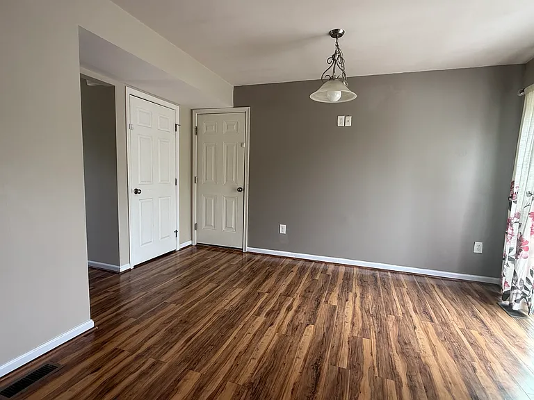7726 Heathers Ln — Photo 50
