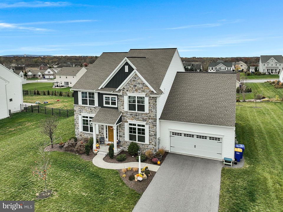 1st image of 23 Country Side Dr