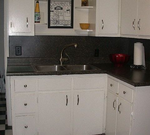 2nd image of 1022 Hazen St SE