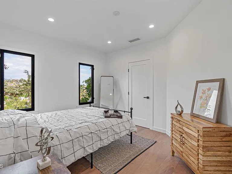 4480 Sunnycrest Dr — Photo 11