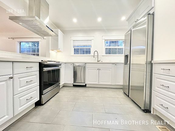 2nd image of 1247 N Beachwood Dr #A
