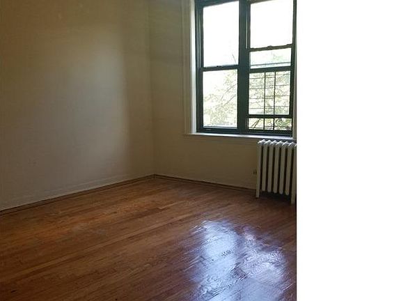 3rd image of 3 Essex St #3