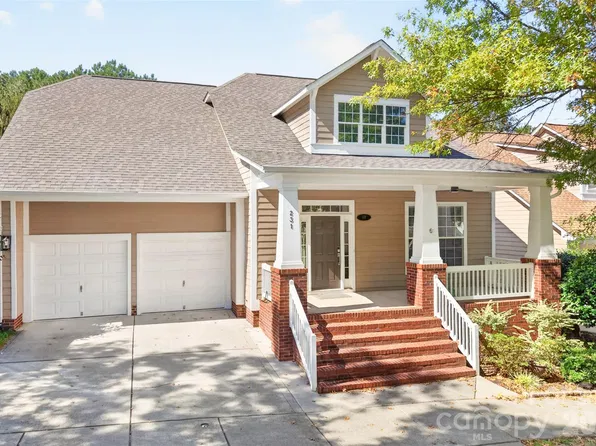231 Fairview Ln, Davidson, NC 28036