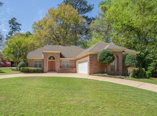 561 Pinetree Ln, Montgomery, AL 36109