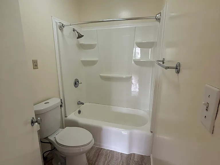 2110 Kittredge St #205 — Photo 3