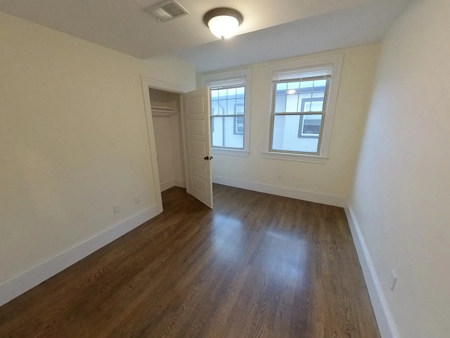 4 bed, 1650 sqft, $5,400 — Photo 3