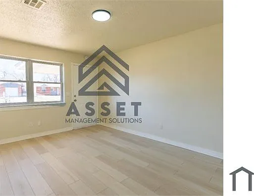 1216 McGregor Dr — Photo 6