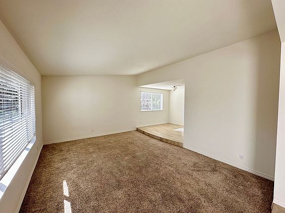 4th image of 755 Brently Ave