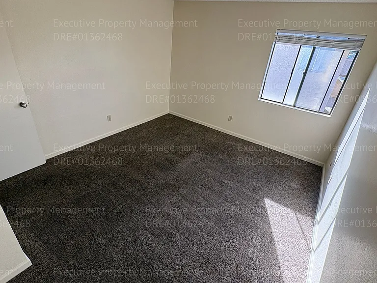 2812 N Half Moon Dr — Photo 21