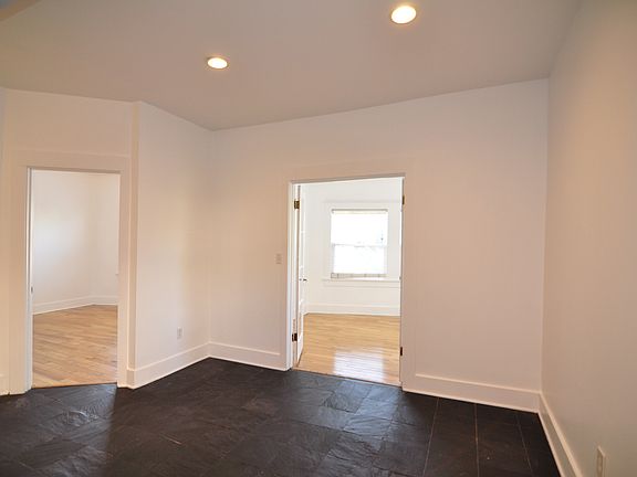 3rd image of 117 N Toluca St APT 5