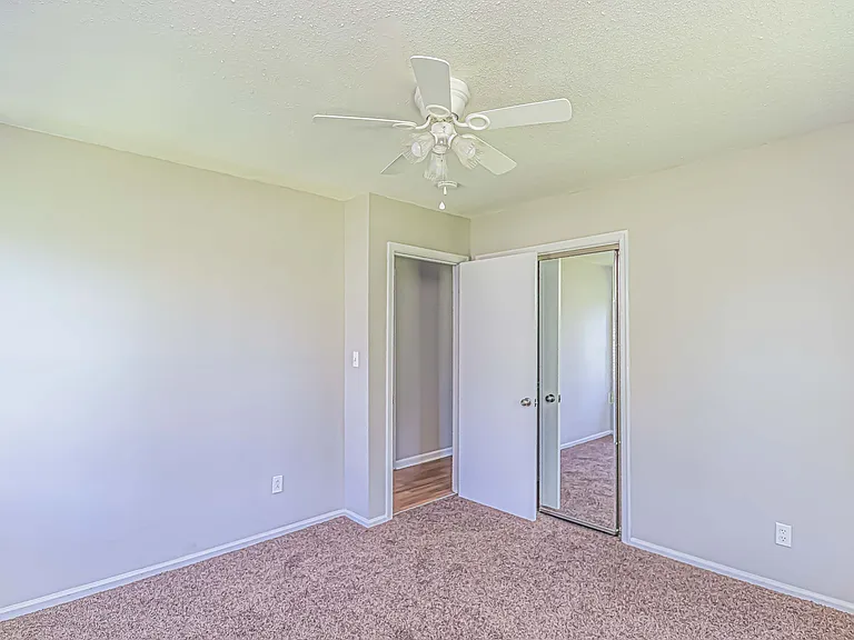 108 Fox Run Cir — Photo 19
