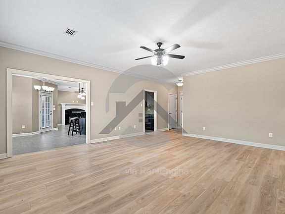 3rd image of 3005 Plateau Dr