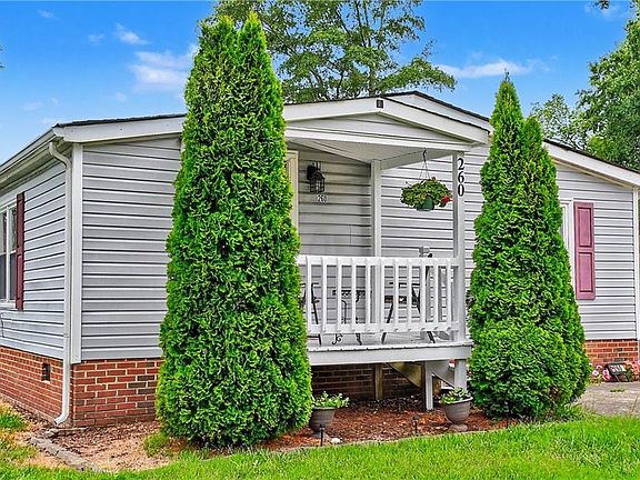 3rd image of 260 Burnetts Way
