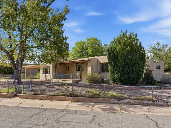1104 San Felipe Ave, Santa Fe, NM 87505