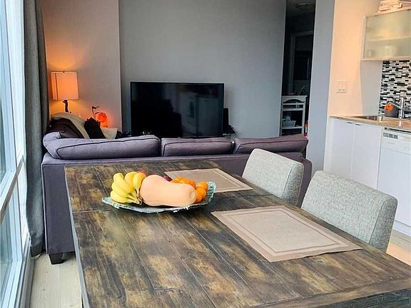 5th image of 4K Spadina Ave #1202