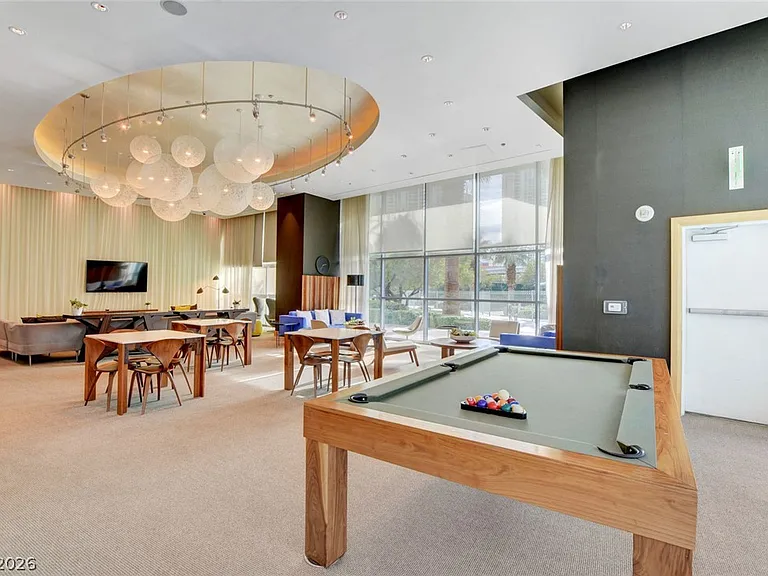 222 Karen Ave #1705 — Photo 36