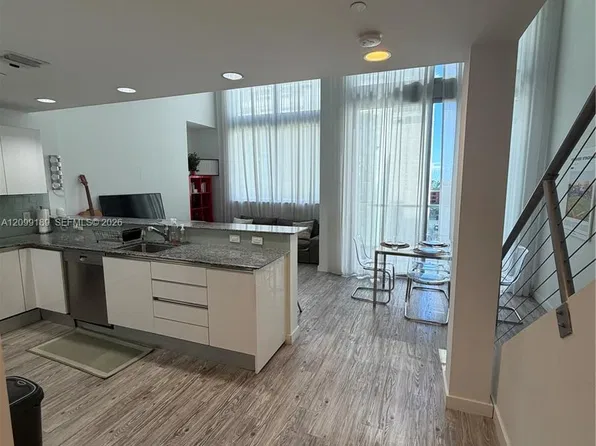1060 Brickell Ave, Miami, FL