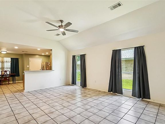 3rd image of 1753 Nellie Dr
