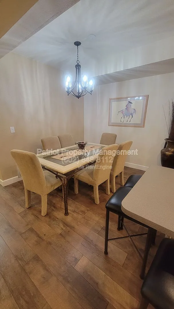 2 bed, 2.0 bath, 969 sqft, $2,300 — Photo 4