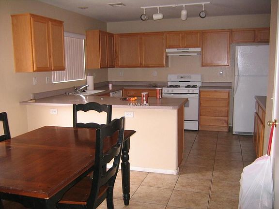 3rd image of 6028 Black Gold St #0