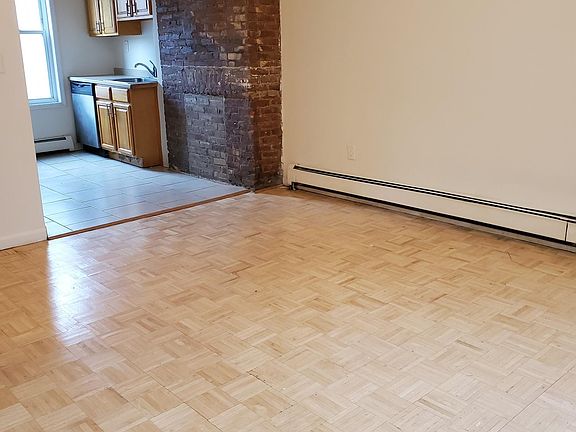 3rd image of 387 Summit Ave #3