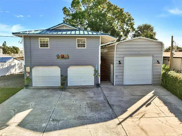 9920 Alavista Dr, Gibsonton, FL 33534