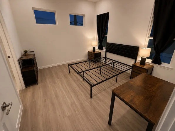 (undisclosed Address), Houston, TX 77033