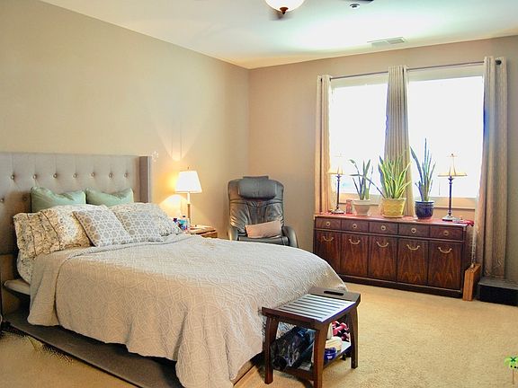 4th image of 2458 Savanna Way