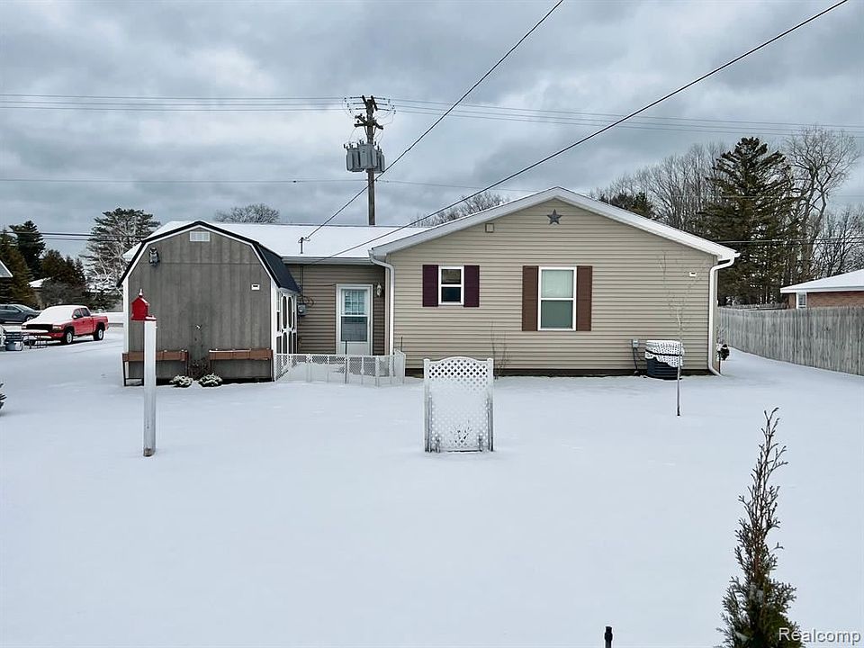 5507 Lakeshore Rd, Fort Gratiot, MI 48059 Zillow