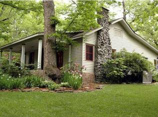 403 Tennessee Ave, Signal Mountain, TN 37377