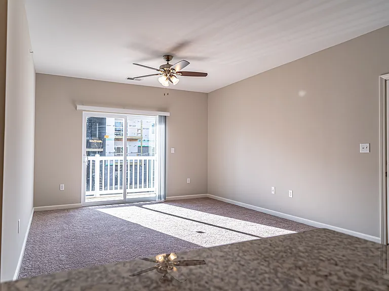 Saddlebred Park Apartments — Photo 31