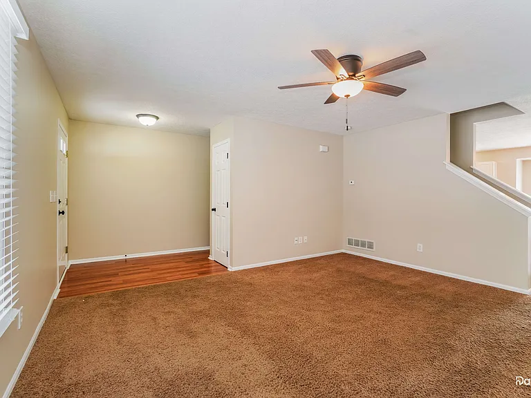 405 Flat River St — Photo 5