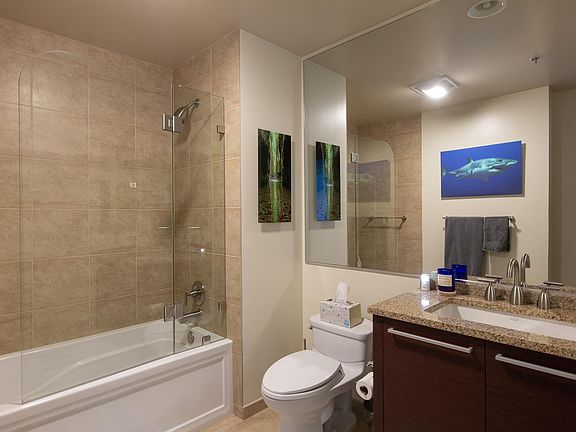 3rd image of 425 1st St Unit 5105